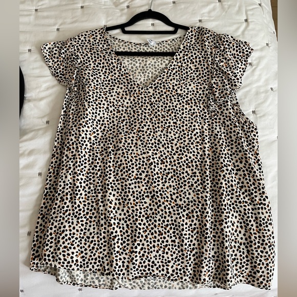 Old Navy spotted/animal print ruffle sleeve blouse xxl - Picture 2 of 6